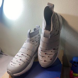 Champion Rally Script Women’s size 7 Shoes New